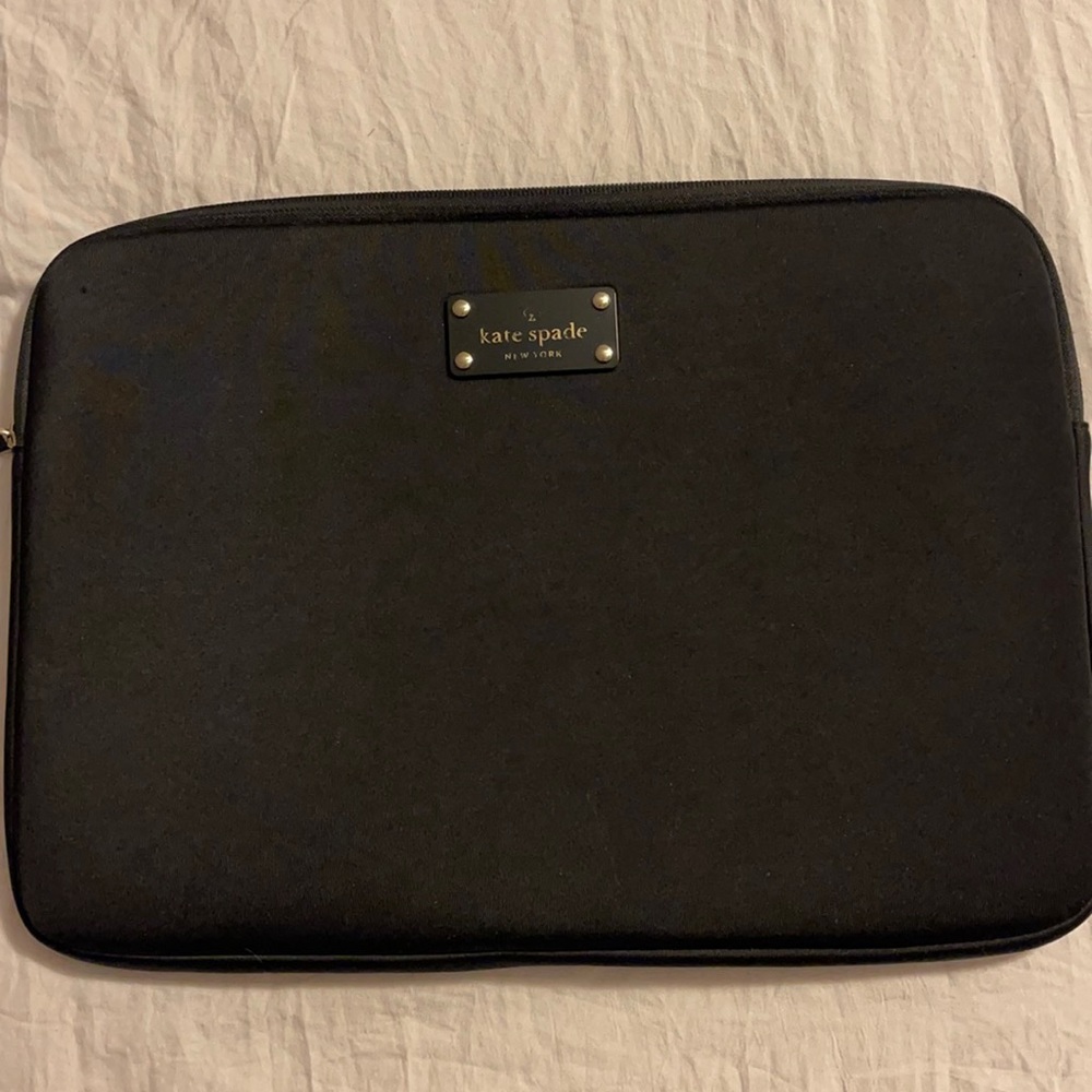 Laptop sleeve